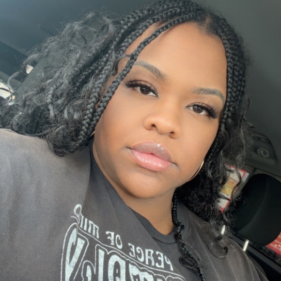 tyla122190